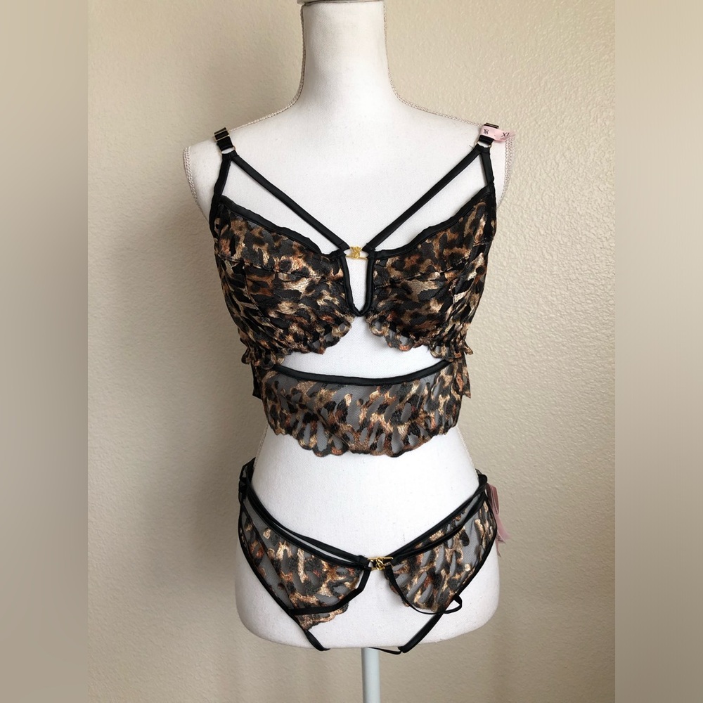 Vitoria Secret NEW Set Bra Panties Strappy Shiny Leopard Embroidery